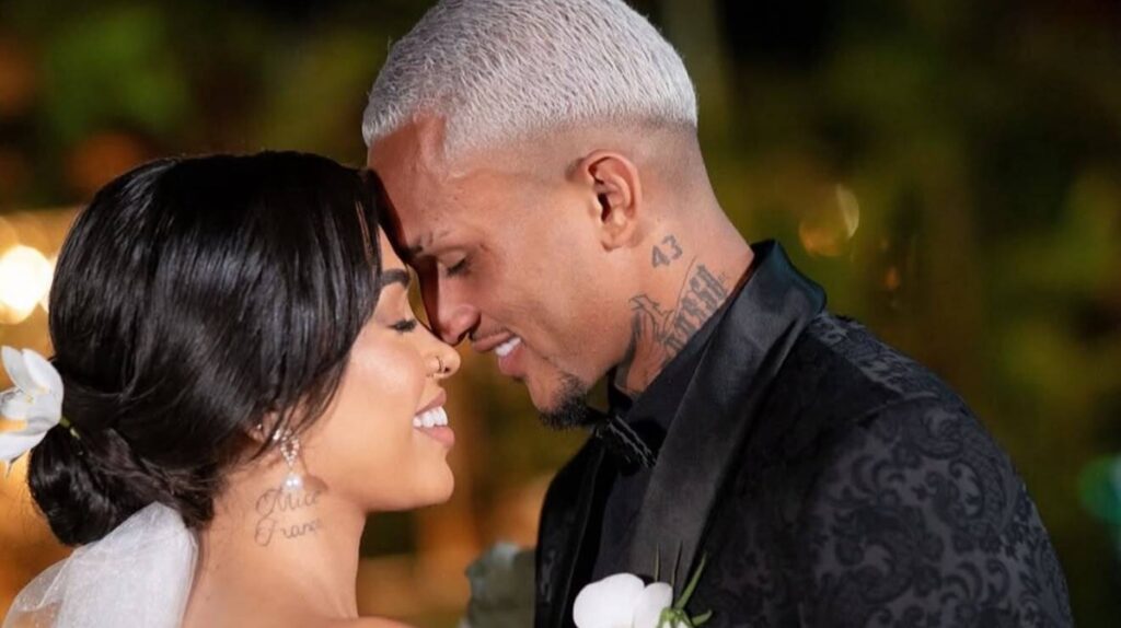 Wesley's wife announces separation and accuses him of repeated infidelity