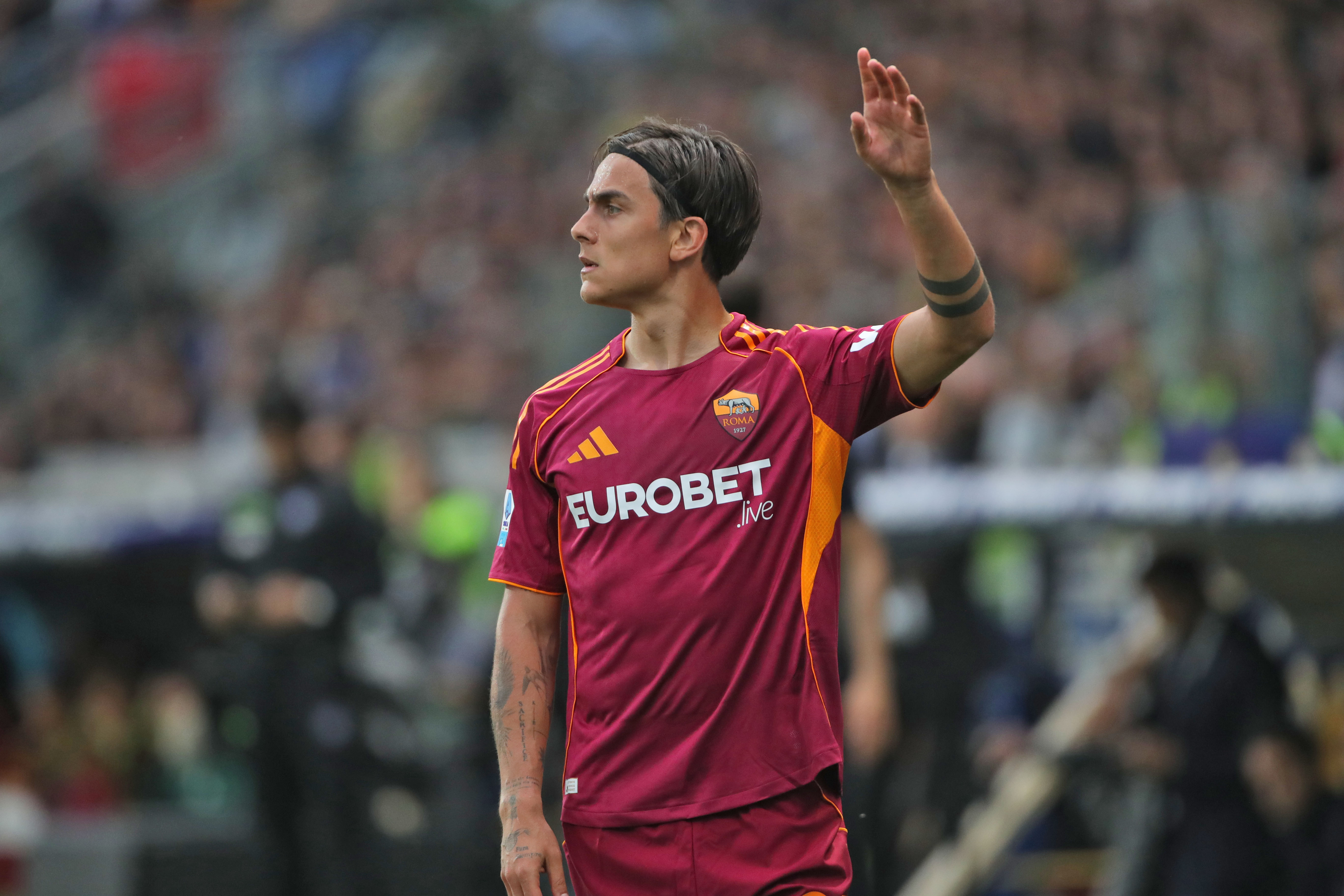Dybala commits to Roma through 2027