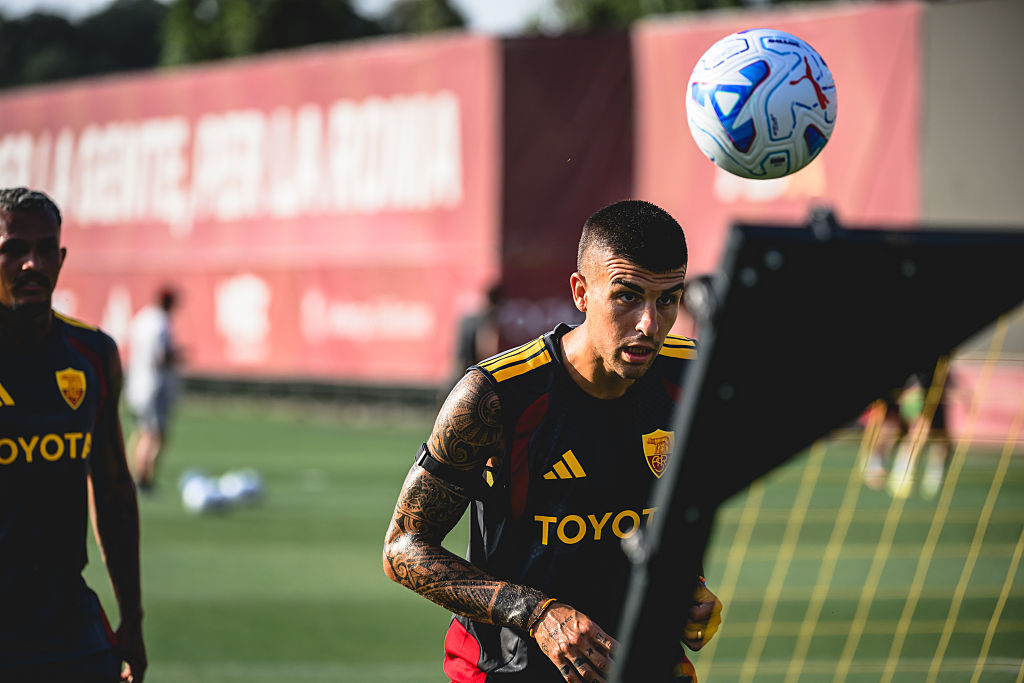 Wesley, Mancini and Soulé lead Roma enthusiasm at Trigoria training