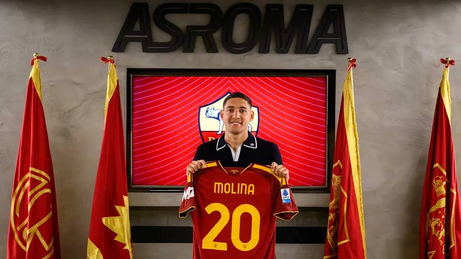 Molina officially becomes Roma player