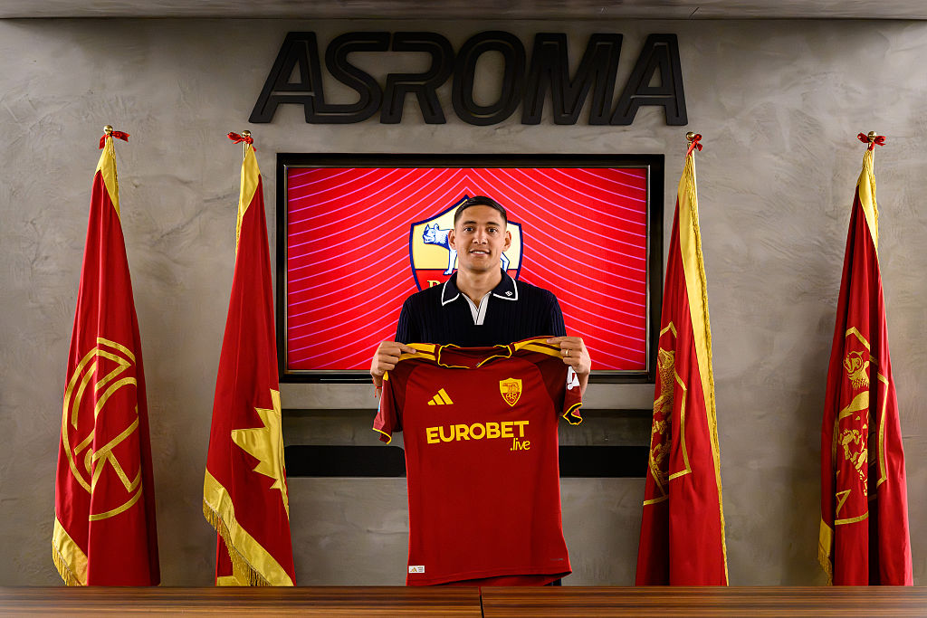 Molina arrives from Atlético Madrid as Roma push for Champions League squad