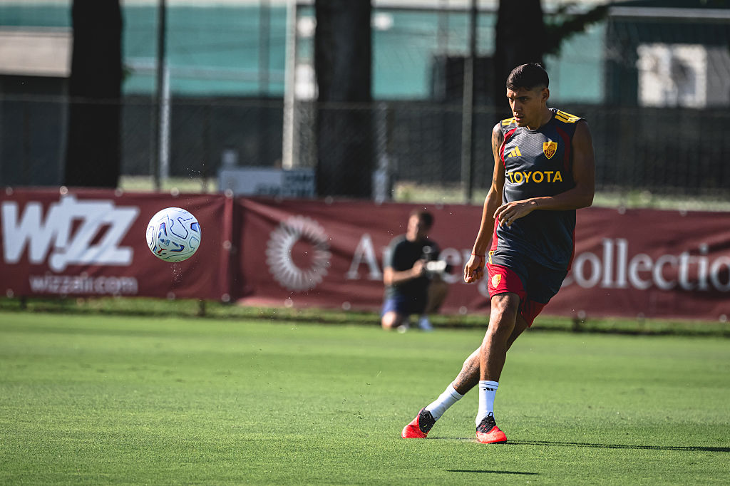 Roma Continue Pre-Season Work as Molina Trains with Squad; Nearly 10,000 Season-Ticket Holders Sign Up for European Competitions After One Day