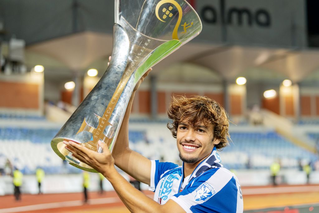 Porto bids farewell to Rodrigo Mora with heartfelt message to Roma