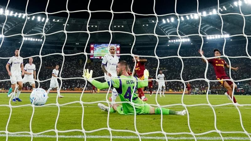 Dybala inspires Malen hat-trick as Roma crush Fiorentina 4–0