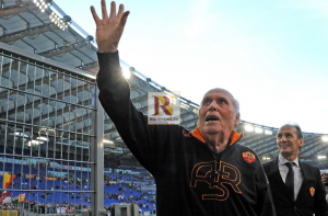Roma celebrate Giorgio Rossi on his birthday