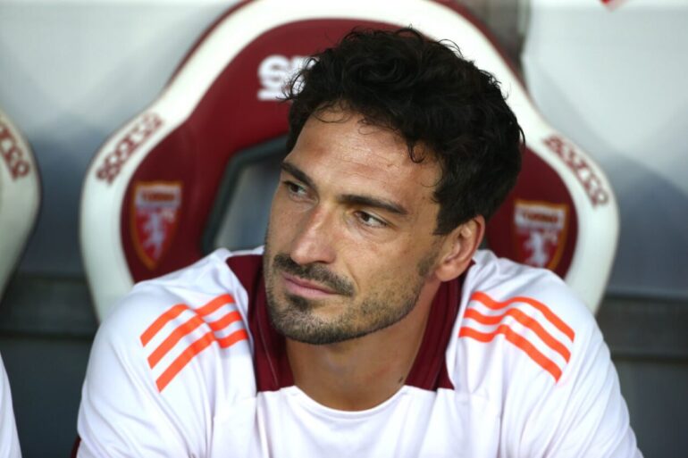 Hummels receives double tribute from Dortmund and Roma