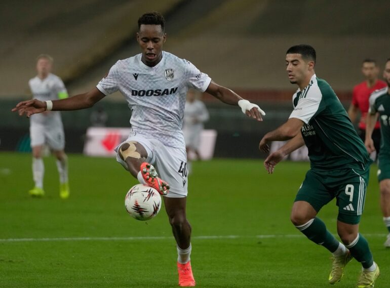 Roma in contact with Viktoria Plzen over Dweh