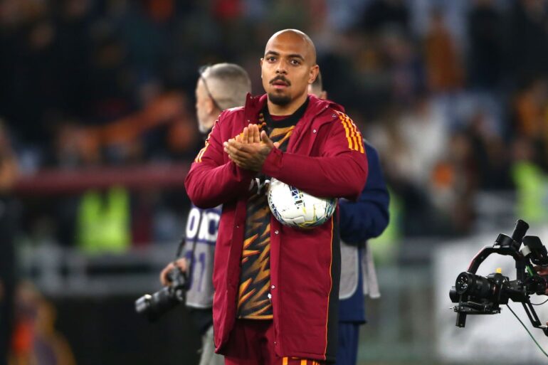 Malen returns to group training ahead of Brighton trip