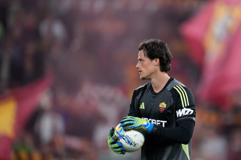 Roma reject Juventus bid for Svilar; Soulé agent denies transfer talk; Mancini and Cristante renewals close