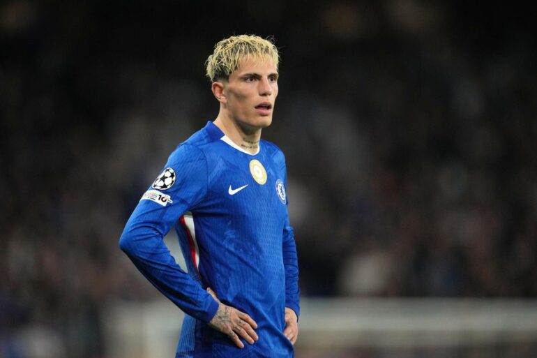 Roma explore Argentine winger Garnacho to strengthen attack