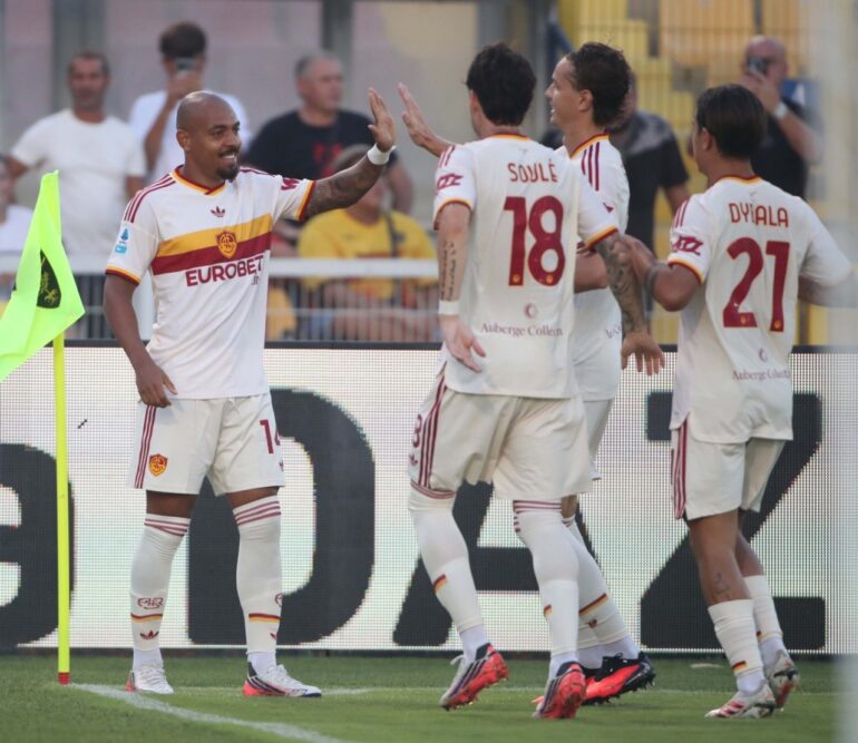 Roma devastating but unsettled: Chelsea tempt Manu Koné