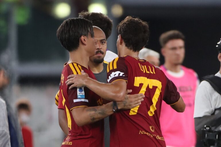Malen and Dybala star as Roma crush Fiorentina 4–0 in season opener