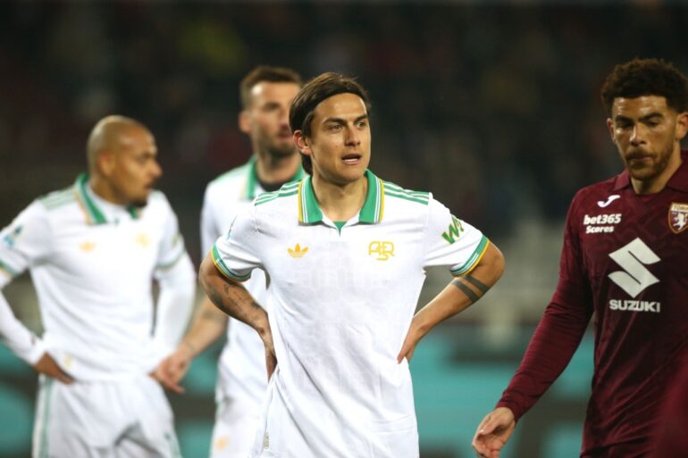 Dybala leans towards staying at Roma instead of travelling to Argentina for Messi's farewell