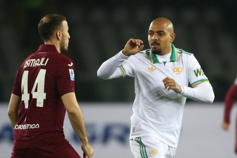 Malen reaches Totti record as Roma beat Torino