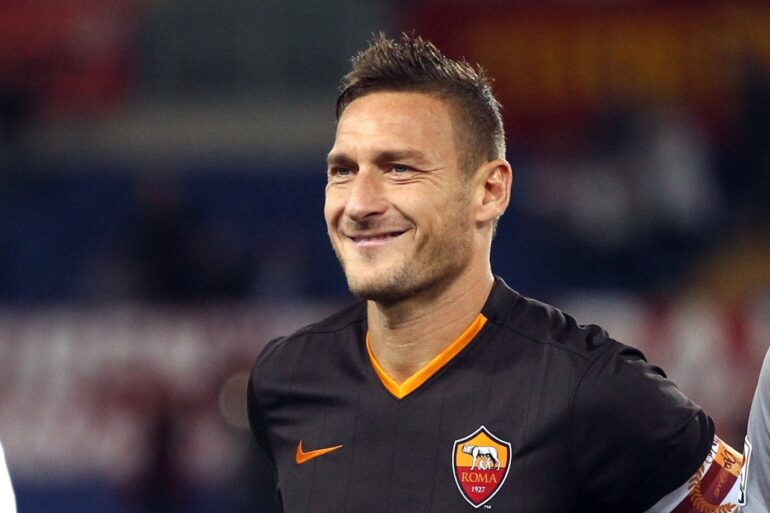 Totti on his 50th birthday: right not to return to playing, would have disappointed millions of fans