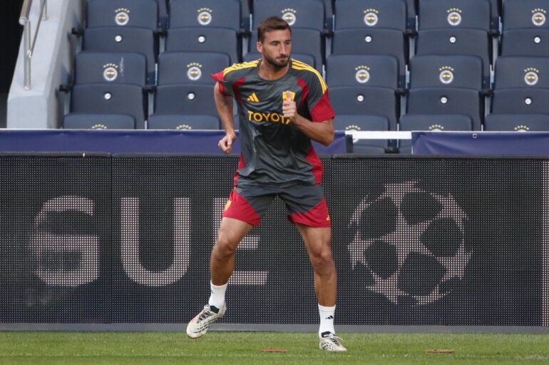 Fenerbahce 1–1 Roma: Cristante's billiard-shot goal steals show as Wesley struggles