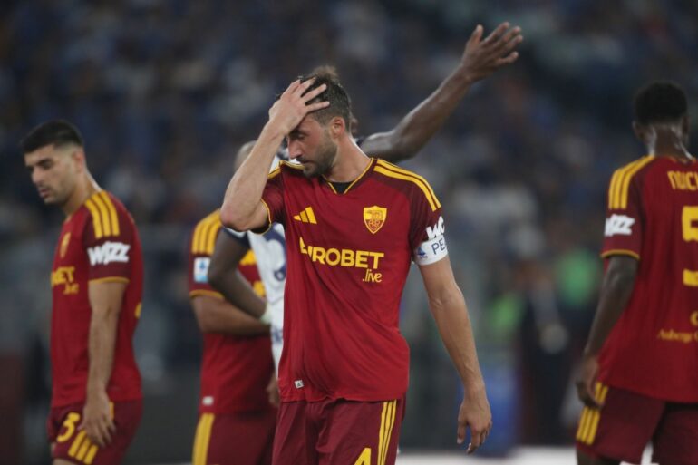 Cristante sidelined with back injury, misses Italy duty