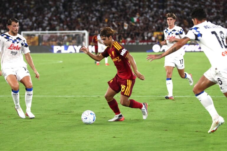 LIVE | Fenerbahçe-Roma, le formazioni ufficiali: confermato Rensch a destra