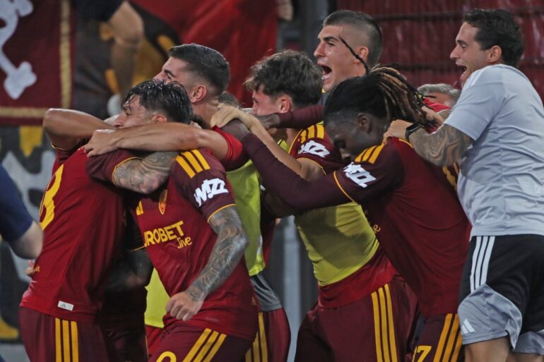 Roma overcome Atalanta to maintain Serie A lead with Hermoso and Soulé goals