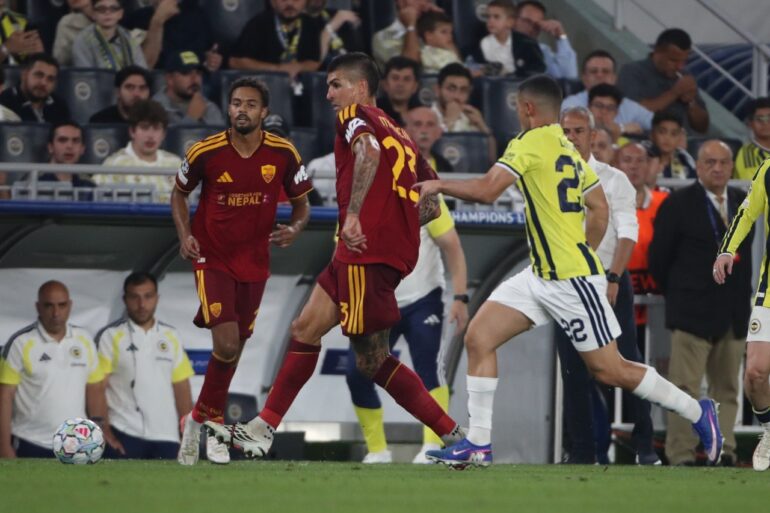 Mancini reaches 250 Serie A appearances for Roma