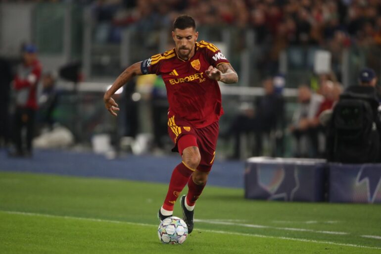 Roma thrash Slovan Bratislava 4-0 in Champions League, but Pellegrini limps off injured