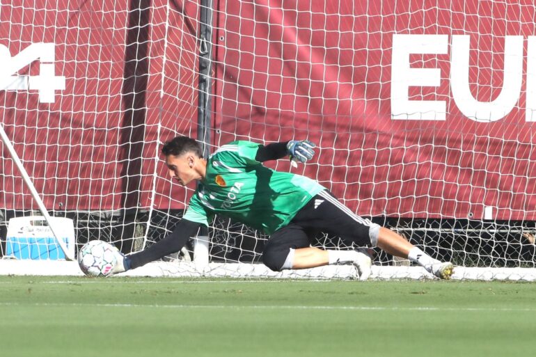 Gollini perfect with his feet in Roma's 4-2 win over Cagliari