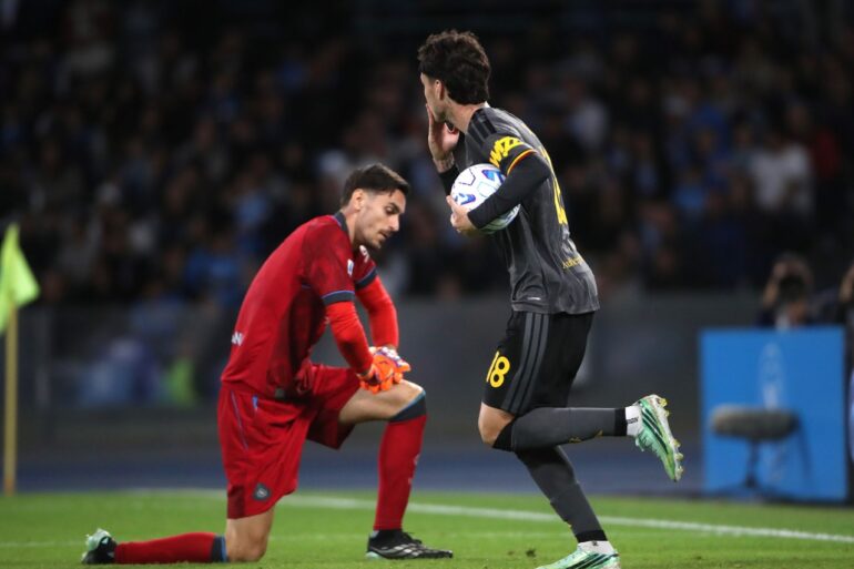 Soulé shines and Balerdi scores twice as Roma come back to draw 3-3 at Napoli