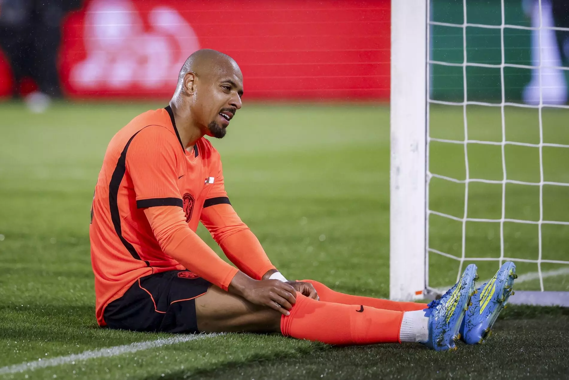 Malen withdraws from Netherlands duty with thigh strain