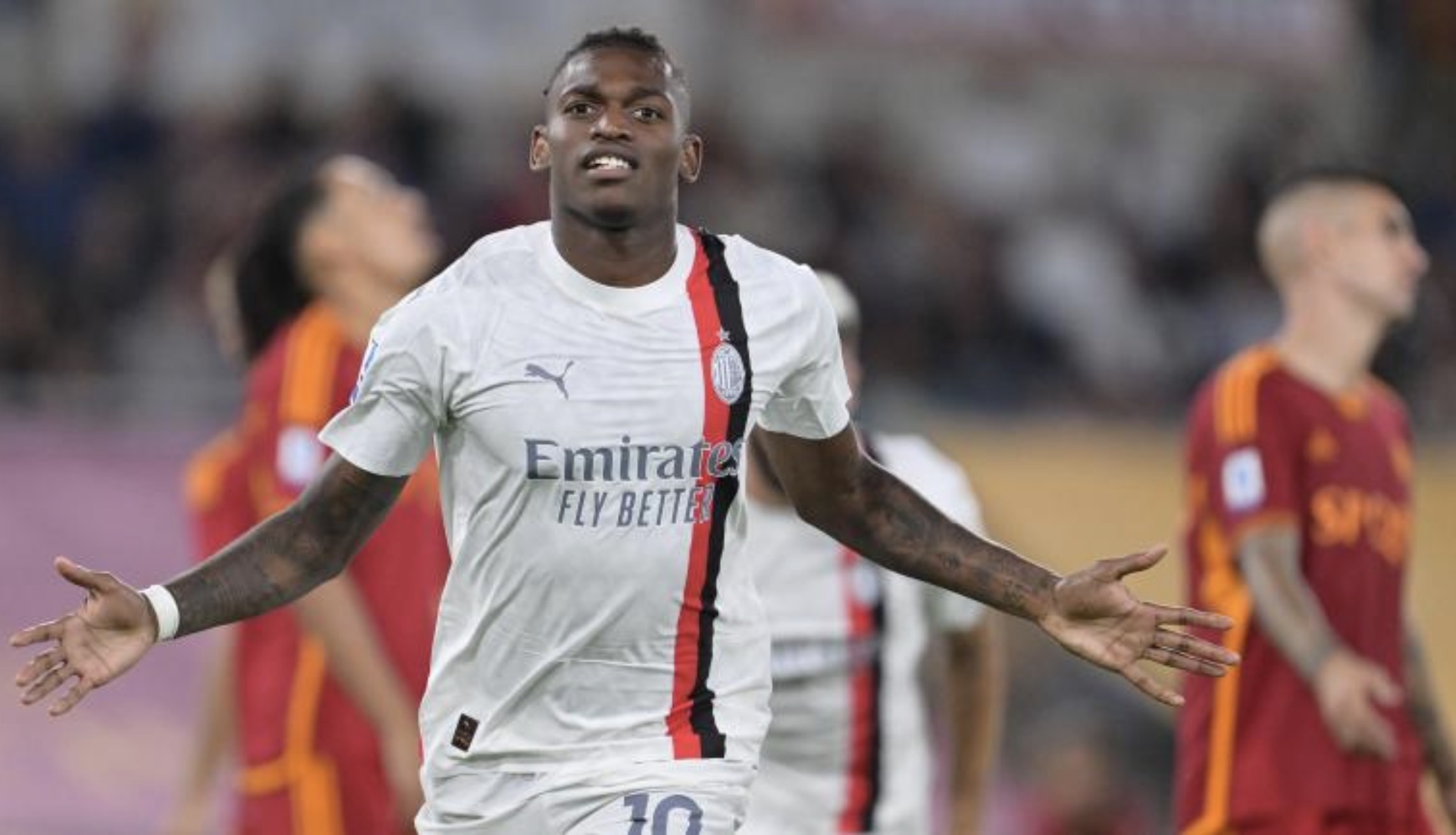 Leao reportedly open to Roma move as Milan seek €40m plus add-ons
