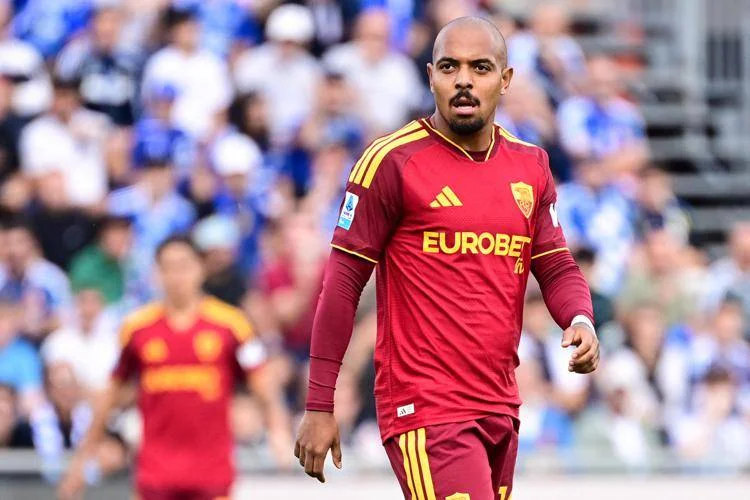 Malen suspended for Genoa clash, returns for Naples trip